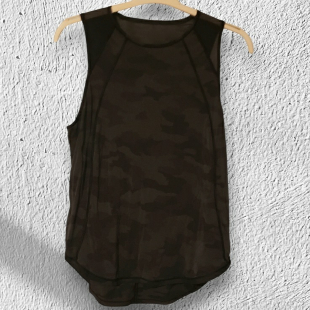 Lululemon Size 10 Black & Gray Camo Athletic Tank Top